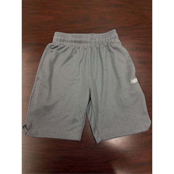 New Balance Gray Boys Athletic Shorts with Pockets Size Small (8) - Picture 1 of 6